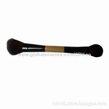 Double-ended makeup blush brush, made of bamboo handle and aluminum ferrule with great goat hair